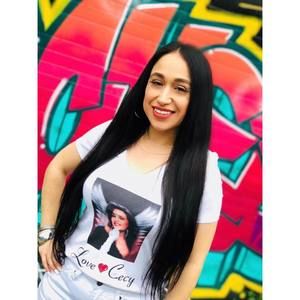 Meet your Posher, Gabriela